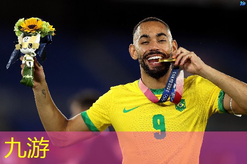 九游娱乐,足球比赛队员特长介绍英语